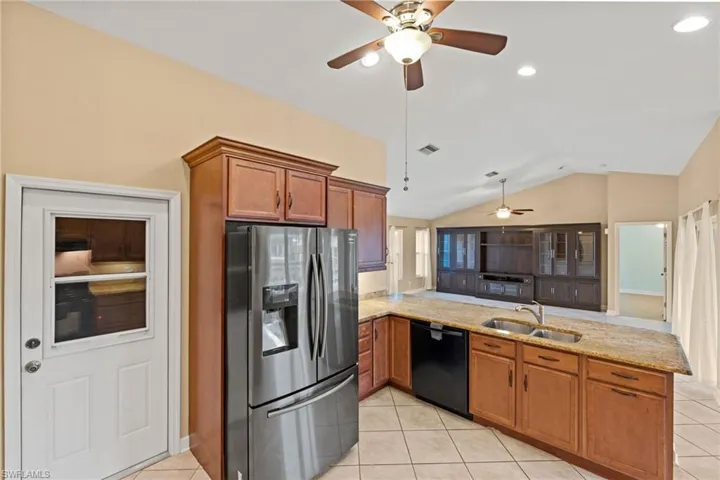 112 SW 34th  LN, Cape Coral, FL 33914