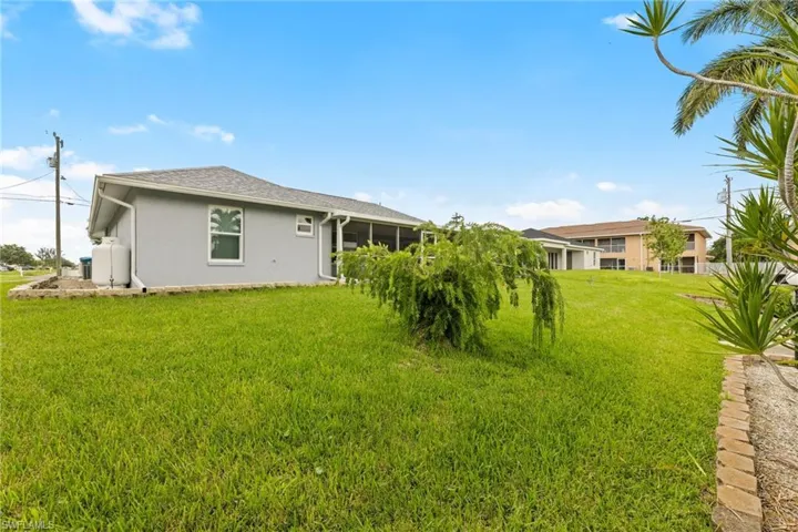112 SW 34th  LN, Cape Coral, FL 33914
