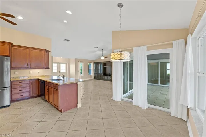 112 SW 34th  LN, Cape Coral, FL 33914