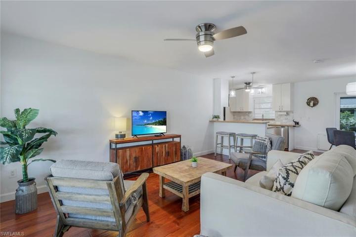 3543 Corana WAY, NAPLES FL 34105
