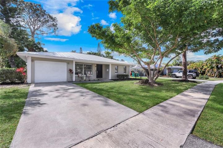 3543 Corana WAY, NAPLES FL 34105