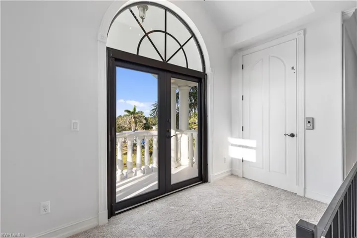 3rd Floor Balcony - Elevator entry