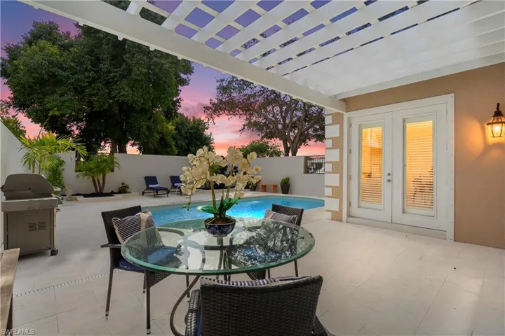 4840 W Boulevard Ct, Naples, Florida 34103