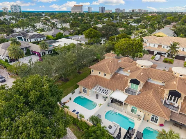 4840 W Boulevard Ct, Naples, Florida 34103