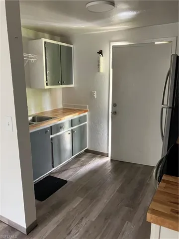 1712 Pacific Ave 1714, North Fort Myers, Florida 33903