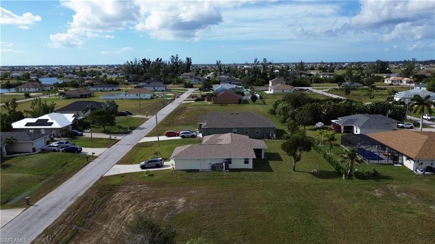2709 NW 10th TER, CAPE CORAL FL 33993