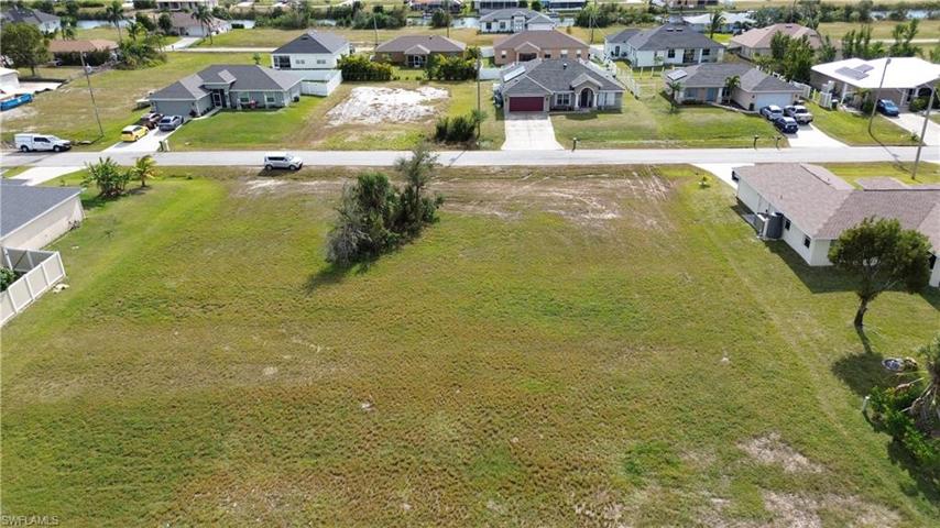 2709 NW 10th TER, CAPE CORAL FL 33993