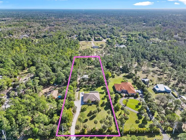 Welcome to 420 2nd Street SE 2. 5 Acres to enjoy!