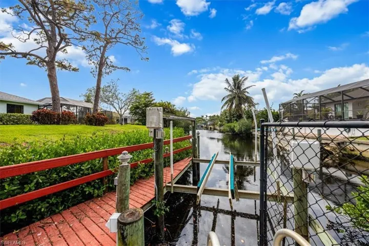 27010  Flossmoor  DR, Bonita Springs, FL 34135