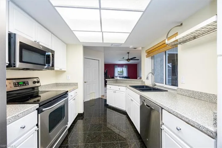 27010  Flossmoor  DR, Bonita Springs, FL 34135