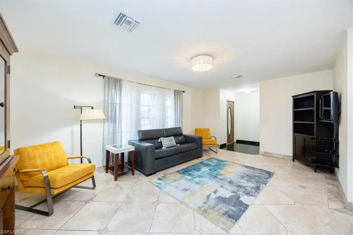 27010  Flossmoor  DR, Bonita Springs, FL 34135