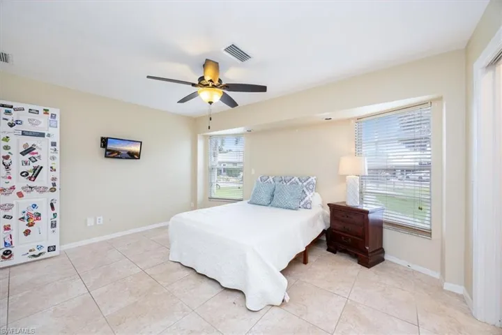 27010  Flossmoor  DR, Bonita Springs, FL 34135
