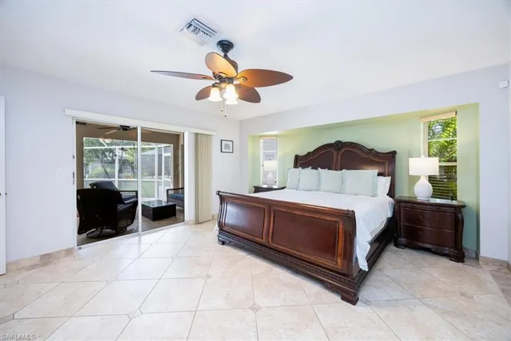 27010  Flossmoor  DR, Bonita Springs, FL 34135