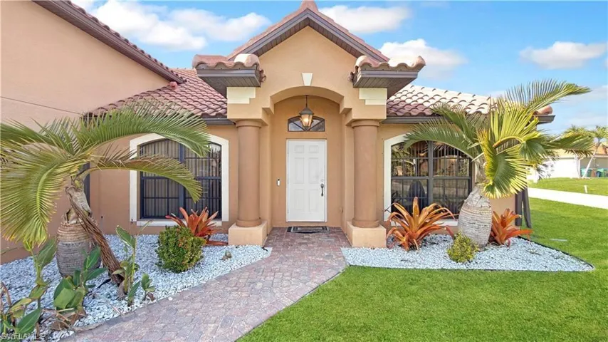 205 Sw 42nd St, Cape Coral, Florida 33914