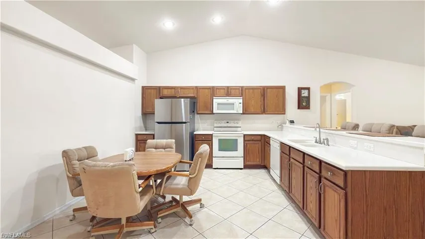 205 Sw 42nd St, Cape Coral, Florida 33914