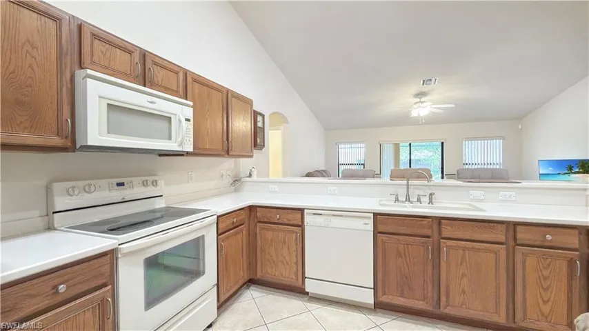 205 Sw 42nd St, Cape Coral, Florida 33914