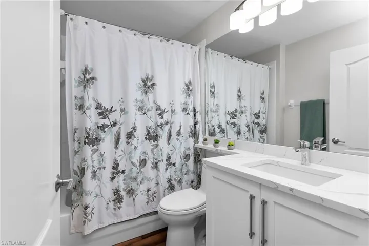 370  Stella Maris N DR, Naples, FL 34114