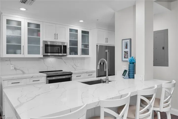 370  Stella Maris N DR, Naples, FL 34114