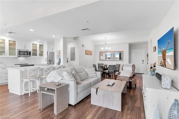 370  Stella Maris N DR, Naples, FL 34114