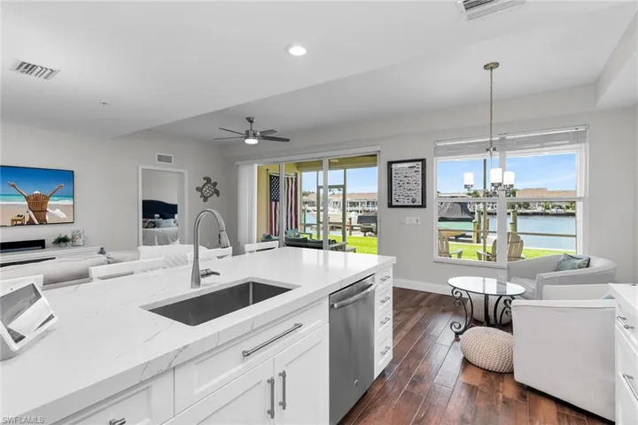 370  Stella Maris N DR, Naples, FL 34114