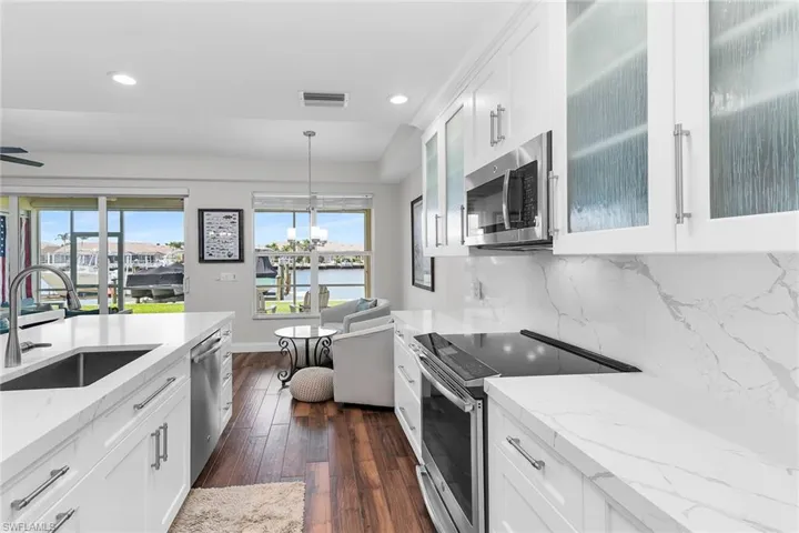 370  Stella Maris N DR, Naples, FL 34114