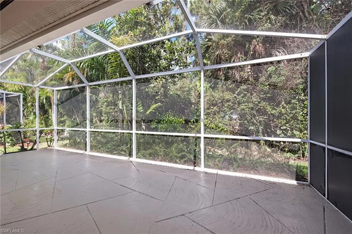 6266  Shadowood  CIR, Naples, FL 34112
