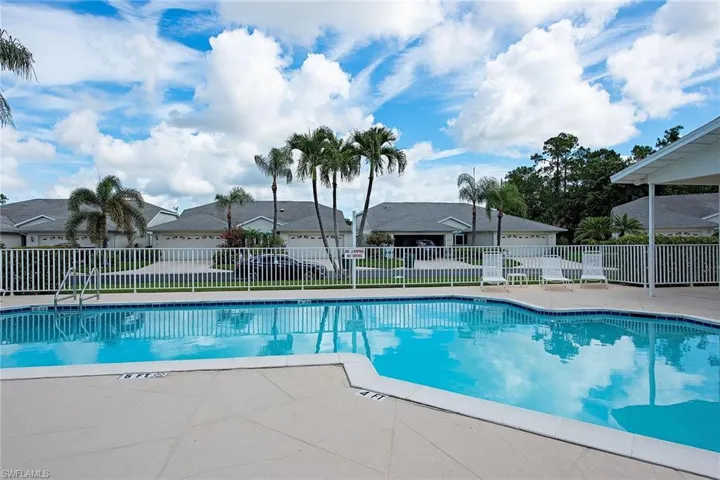 6266  Shadowood  CIR, Naples, FL 34112