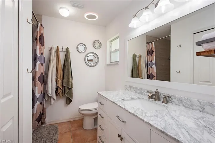 6266  Shadowood  CIR, Naples, FL 34112