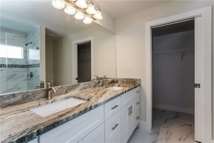 688 Manhattan St E, Lehigh Acres, Florida 33974
