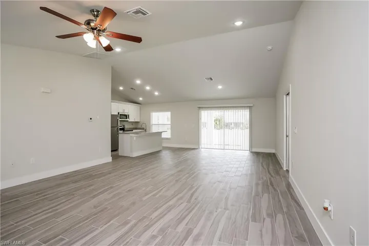 688 Manhattan St E, Lehigh Acres, Florida 33974