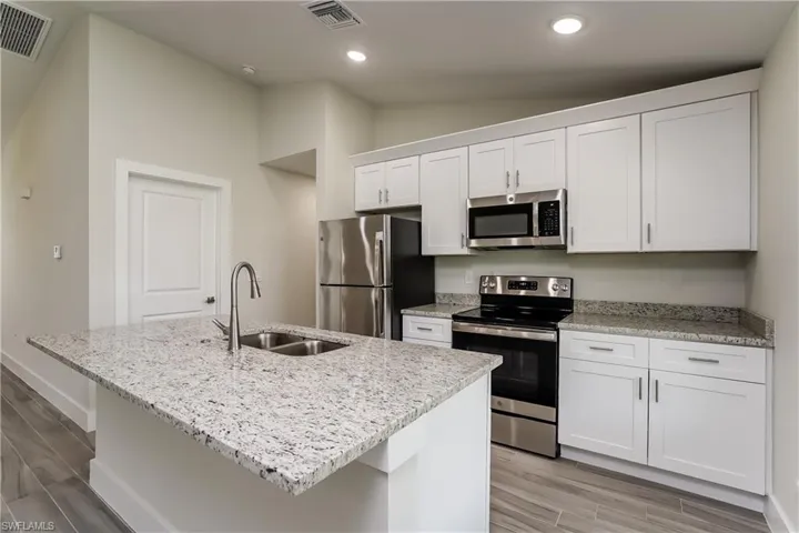 688 Manhattan St E, Lehigh Acres, Florida 33974