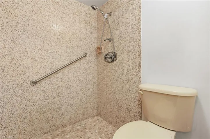 901 SW 15th PL, CAPE CORAL FL 33991