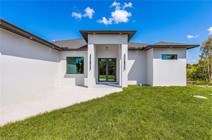 3002 58th St W, Lehigh Acres, Florida 33971