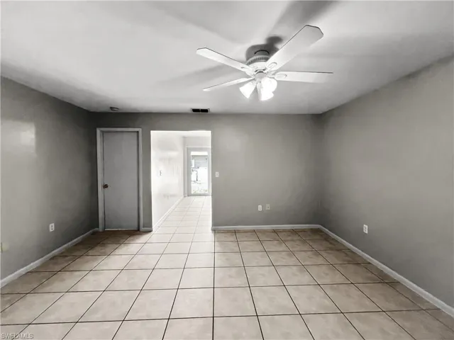 2704  Owen  AVE, Lehigh Acres, FL 33973