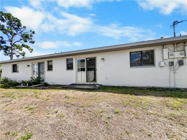2704  Owen  AVE, Lehigh Acres, FL 33973