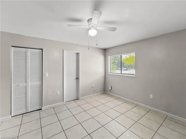 2704  Owen  AVE, Lehigh Acres, FL 33973