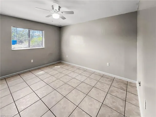 2704  Owen  AVE, Lehigh Acres, FL 33973