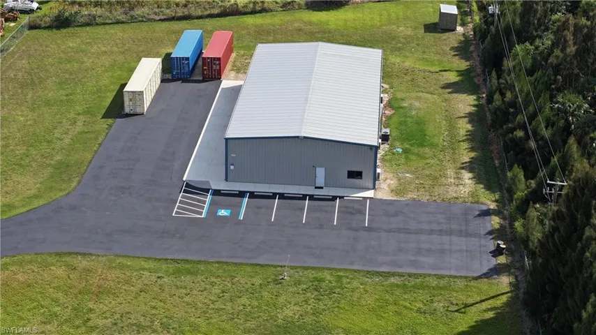 395 E. Lincoln Ave., LaBelle. FL 33935
