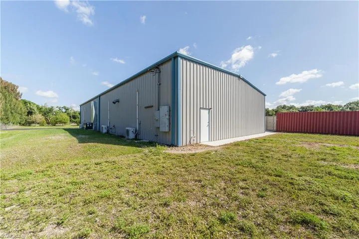 395 E. Lincoln Ave., LaBelle. FL 33935