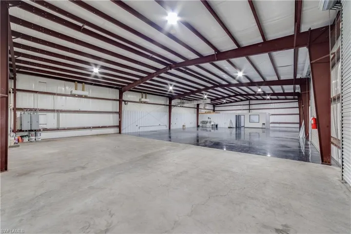 395 E. Lincoln Ave., LaBelle. FL 33935