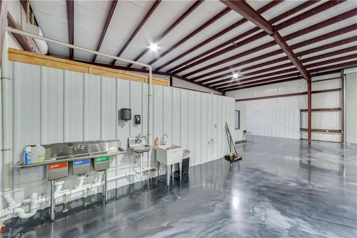395 E. Lincoln Ave., LaBelle. FL 33935