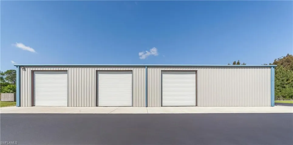 395 E. Lincoln Ave., LaBelle. FL 33935