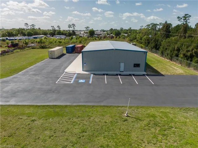 395 E. Lincoln Ave., LaBelle. FL 33935