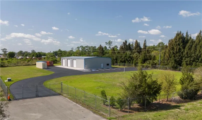 395 E. Lincoln Ave., LaBelle. FL 33935