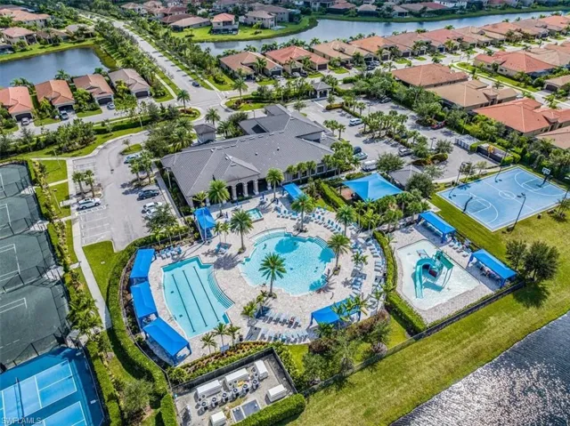 11546 Meadowrun Cir, Fort Myers, Florida 33913