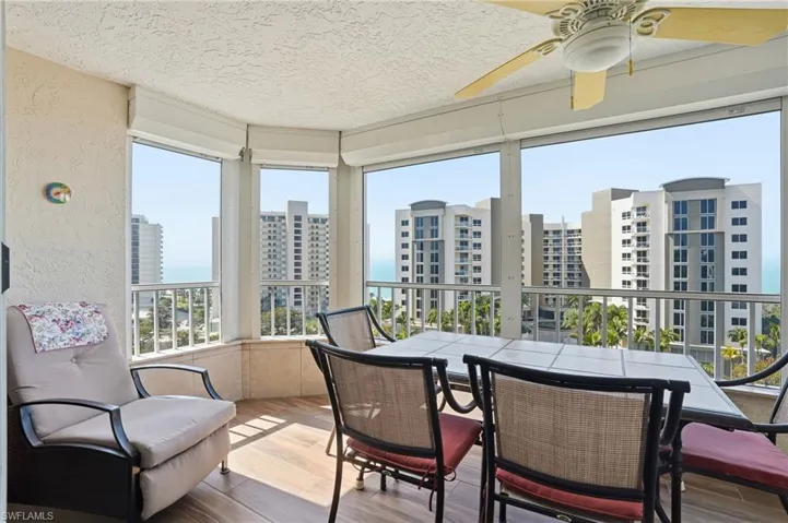 11118  Gulf Shore  DR, Naples, FL 34108