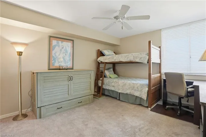 11118  Gulf Shore  DR, Naples, FL 34108