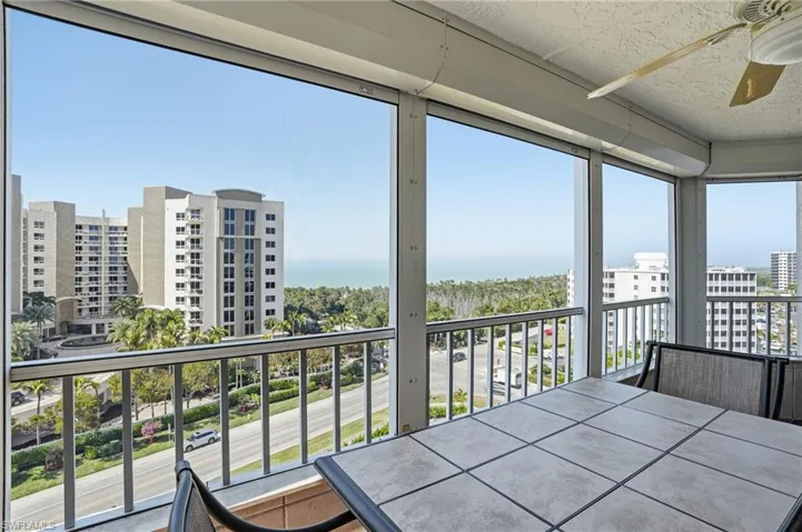 11118  Gulf Shore  DR, Naples, FL 34108