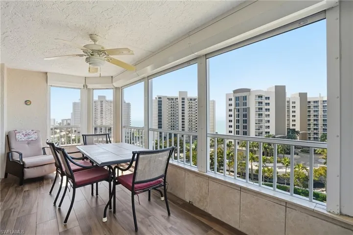 11118  Gulf Shore  DR, Naples, FL 34108