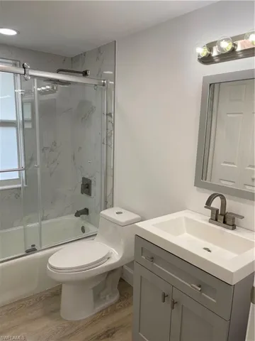 54  GLADES  BLVD, Naples, FL 34112